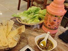 -鲁朗纳麦石锅鸡庄园