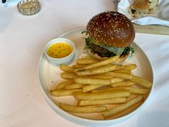 -AZUR聚(香格里拉饭店)