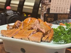 -龙悦湾酒家·八阵鱼生·渔人码头店