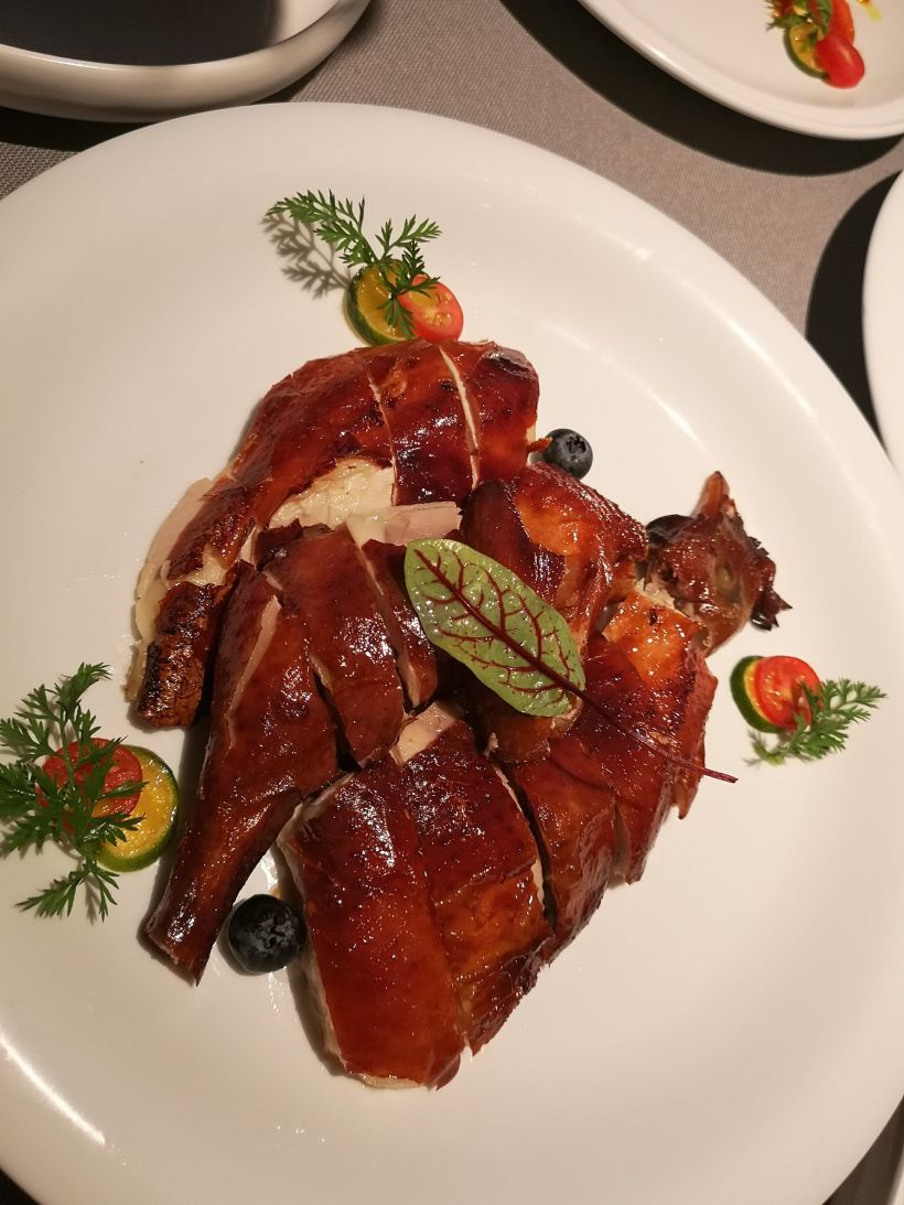 「招牌脆皮荔枝鸡」皮真的好脆,鸡肉不柴