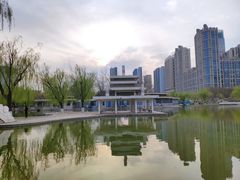 -唐山抗震纪念碑广场