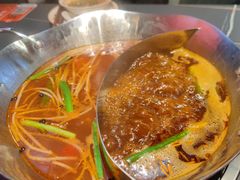 -由衷贵州酸汤牛肉火锅(新桥店)