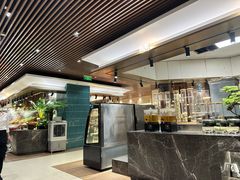 -金马门国际美食百汇(珞喻路店)