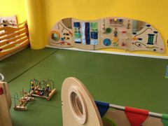 -乐融婴幼儿成长中心(四季青校区)