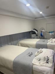 -JNK皮肤管理中心