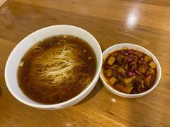八宝辣酱浇头-鴻瑞興面馆(保利时光里店)