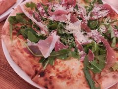 -城市大道红炉披萨烘焙坊