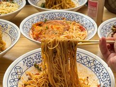 -李与白包子铺(桐梓林店)