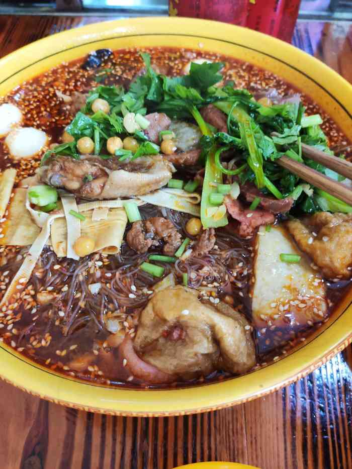 老成都冒菜(潞城店)-"感觉外卖比店里吃要划算一点,店里称重的,.