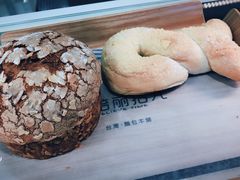 -焙丽拾光(麦凯乐直营店)