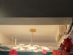 -荒岛实景沉浸密室(江汉路1店)