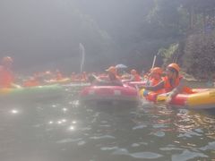 -安吉龙王山峡谷漂流
