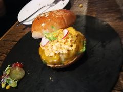 -HIGH FIVE哈福手工汉堡(桂林路店)