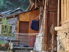 -高荡千年布依古寨旅游景区