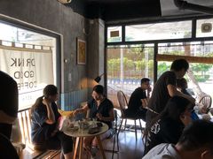 等位区-251#coffee roasters(沿河东路店)