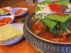 -喇喇排骨火锅·传统韩式脊骨汤(望京西园总店)