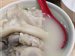 -雷祖芳老妈蹄花店