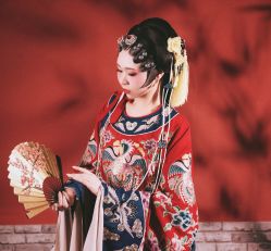点击看大图 -盘子女人坊古装写真摄影(南京总店)