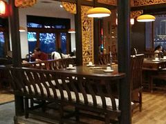 -小天鹅火锅·一线江景洪鼎旗舰店(洪崖洞店)