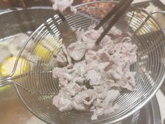 -六扇门潮汕牛肉火锅(BGC店)