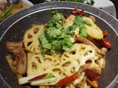 -万重锦·人文川菜馆(骡马市店)