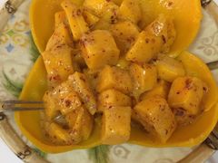 -志龙皇冠吃货椰子铺