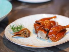 脆皮乳鸽-新荣记(BFC外滩金融中心店)