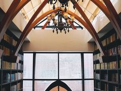 -钟书阁(松江泰晤士小镇店)