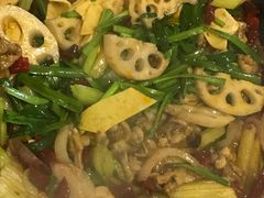 -川渝窈妹纸包鱼·齐齐哈尔烤肉