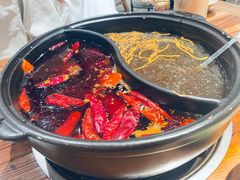 -郑记·古法黑砂锅串串(龙泉店)