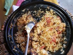 腊味煲仔饭港味实足-捞围鲜·港式打边炉(海阳路店)