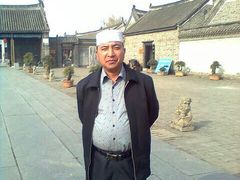 老板-丁红照水煎包胡辣汤