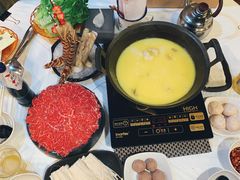 -鲜入围煮花胶鸡海鲜火锅