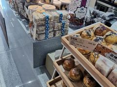 零售区-匠造烘焙(上海湾店)