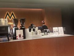 -M Stand(深圳龙岗万科广场店)