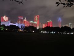 -万绿园