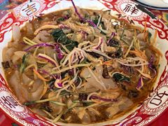 -闯关东东北农家菜(崂山石老人店)