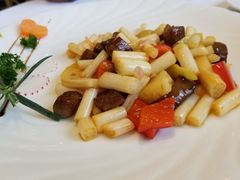 藕尖菠蘿炒肥牛-御彩酒家(东风东路店)