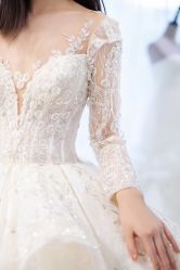 -洋洋婚纱品牌集合店