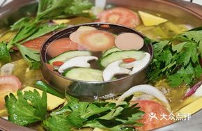 Special Duck Foot Hot Pot
