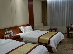 -兴芮温泉度假区