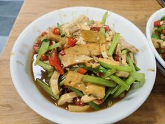 -独一佳老胡湘菜馆(高新店)