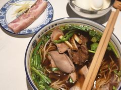 -镇南锅盖面馆(解放路店)