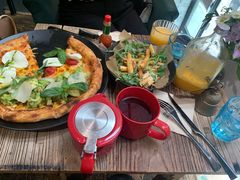 牛油果罗勒酱比萨-O'mills Sourdough Bakery&Bistro(永嘉路店)