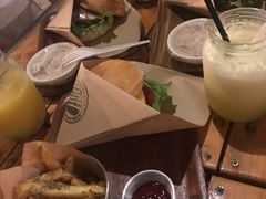 -BURGER BRO'S