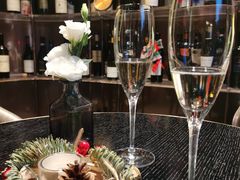 -wineapp葡萄酒餐吧(外滩金融中心店)