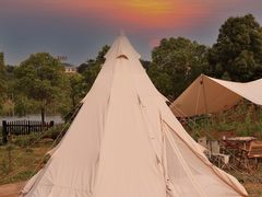 -梁子湖东篱老屋生态庄园