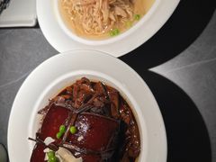 -吴越荣记苏州菜·松鼠桂鱼100%活鱼现做(斜塘老街店)
