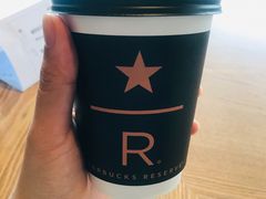 -星巴克臻选(上海合生汇1F店)