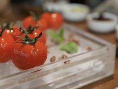 番茄脆菇沙拉-小大董·烤鸭(王府井apm店)